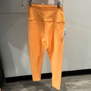 NWT BEYOND YOGA HW MIDI LEGGING
